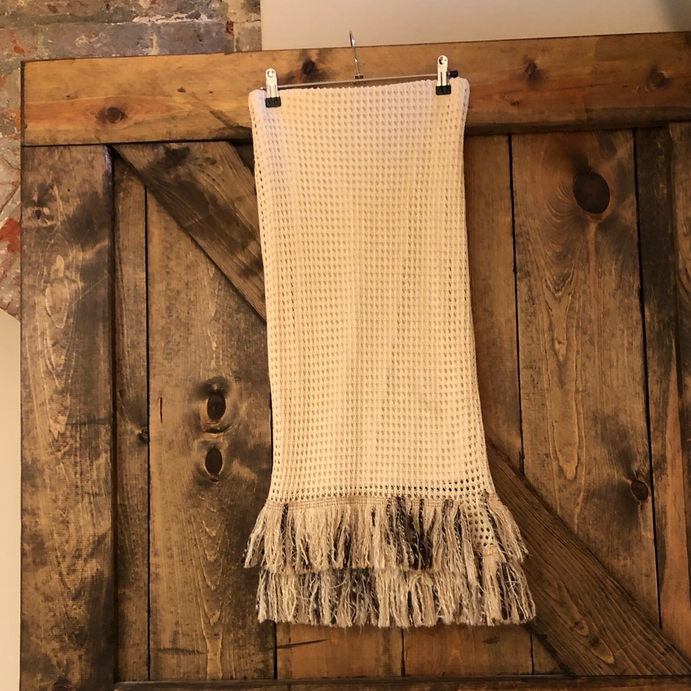 COPY - Cream Zara skirt with frayed bottom